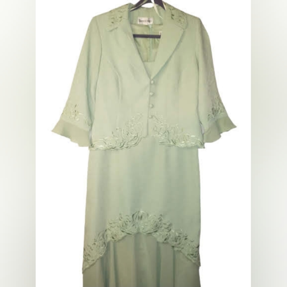 Danny and Nicole Lime Green Size 10 Two Piece Dress Suit - Picture 8 of 12